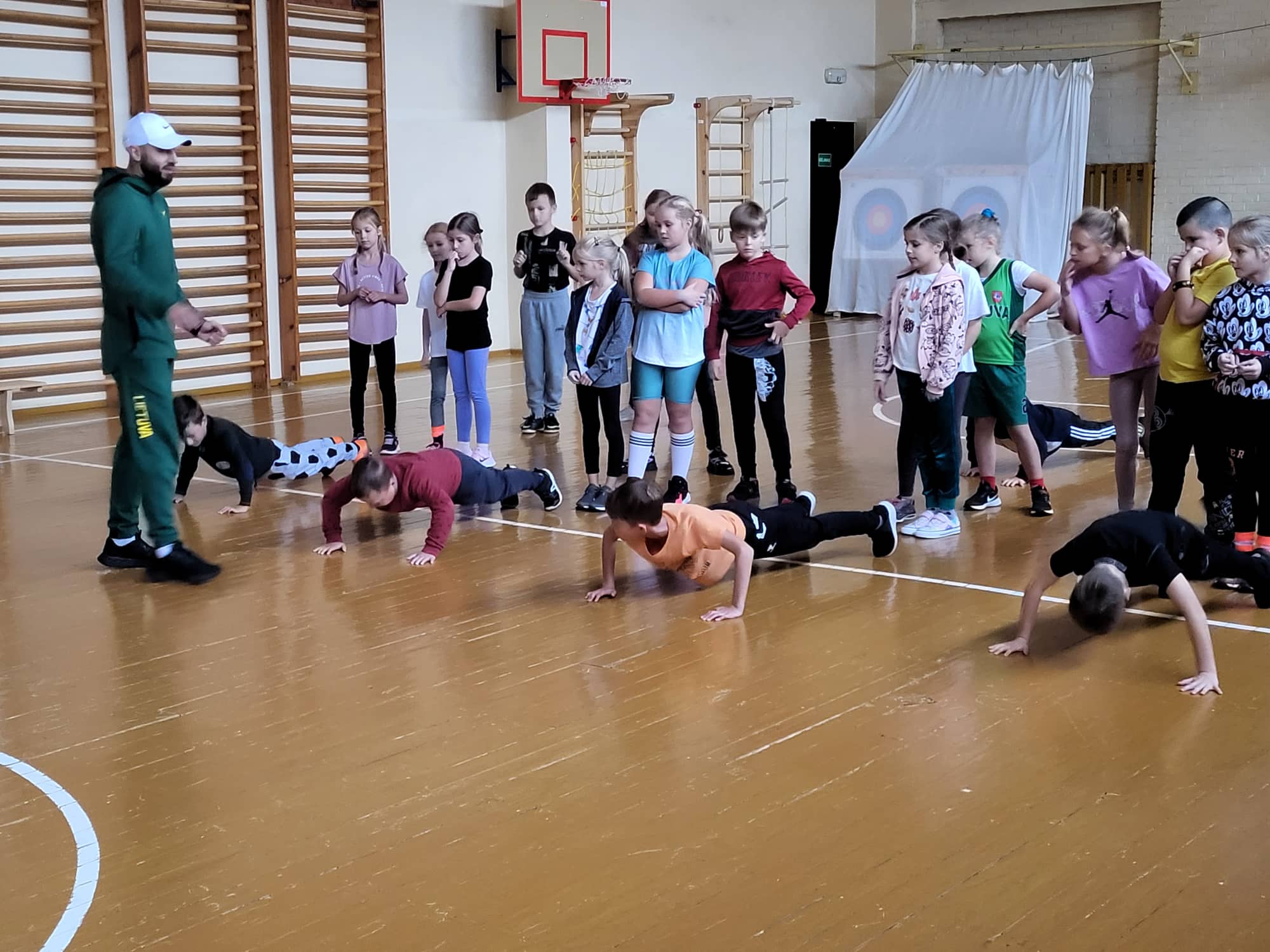 312804961_778892063209176_93519014112375516_n